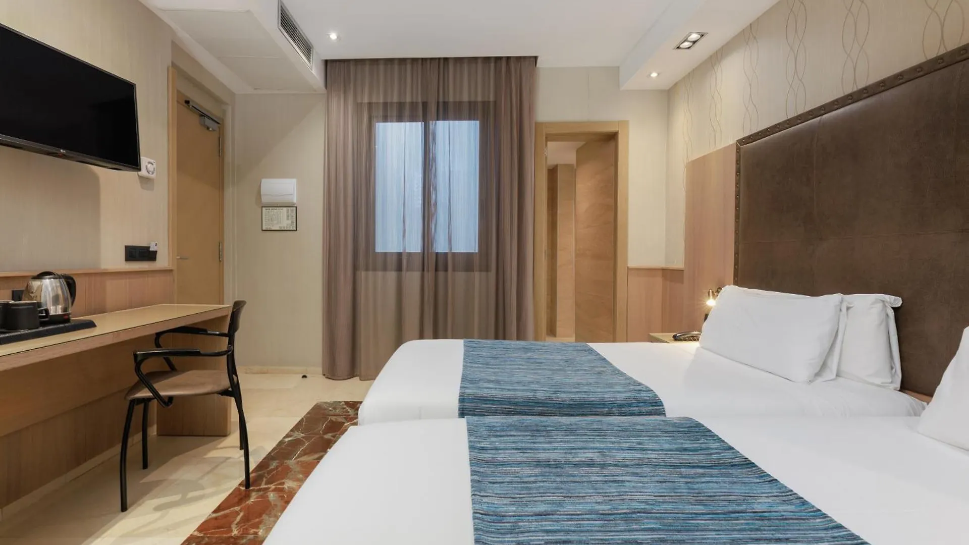 ברצלונה Hotel Gotico 4*,